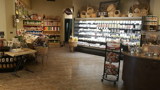 Grocery Store «Stadium Thriftway», reviews and photos, 618 N 1st St, Tacoma, WA 98403, USA