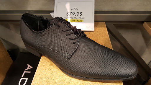 Shoe Store «DSW Designer Shoe Warehouse», reviews and photos, 2485 Richmond Ave, Staten Island, NY 10314, USA