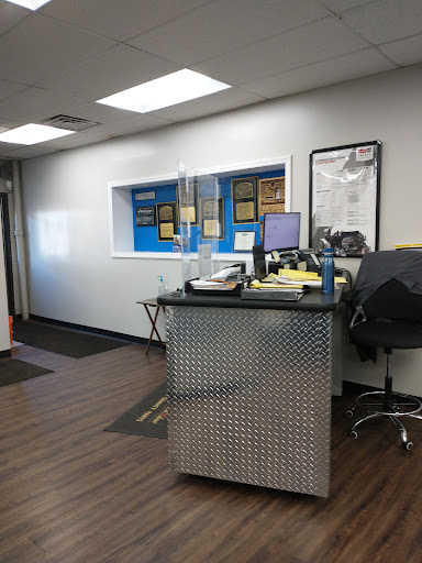 Ford Dealer «Valley Ford Truck», reviews and photos, 5715 Canal Rd, Cleveland, OH 44125, USA