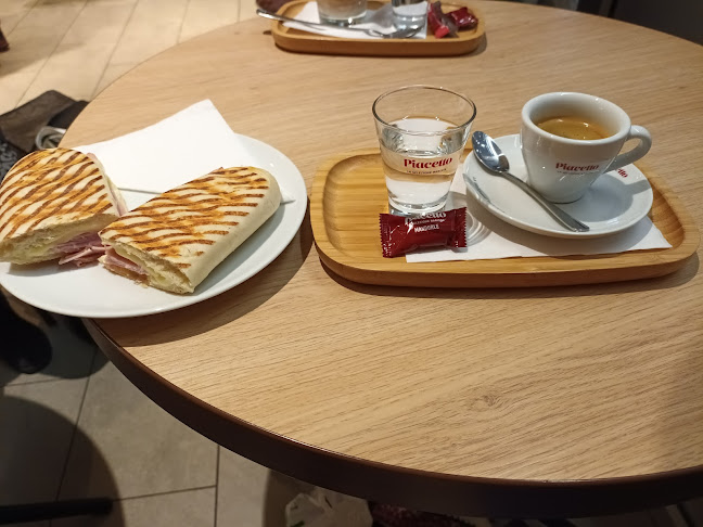 Momento Café