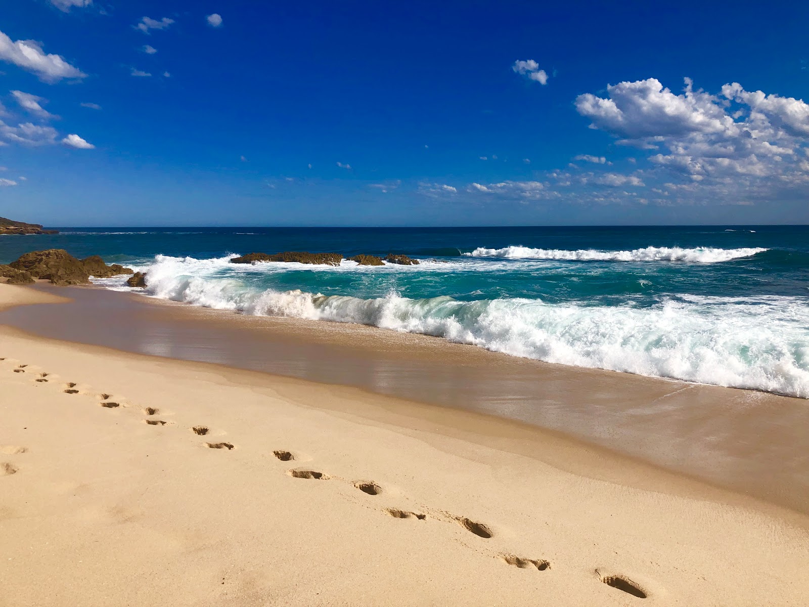 Fotografija Koonya Ocean Beach nahaja se v naravnem okolju