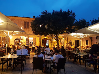 Restaurante L,Arca D,En Peter - Ses, Placeta de les Verdures, 1, 07400 Alcúdia, Balearic Islands, Spain