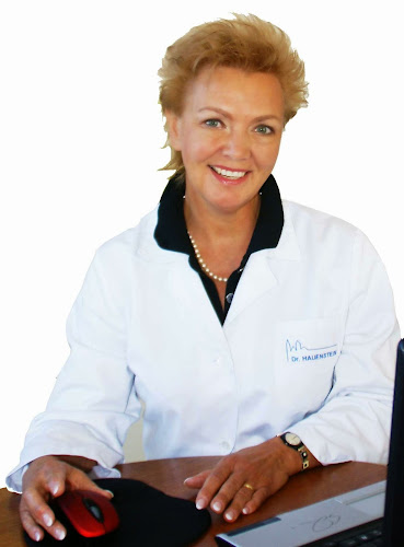Dr. med. Elisabeth Hauenstein - Val-de-Travers NE