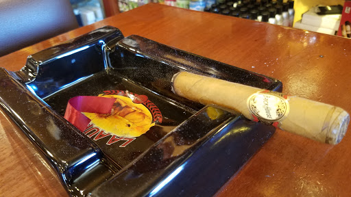 Cigar Shop «The Tinder Box at Easton», reviews and photos, 4028 Townsfair Way, Columbus, OH 43219, USA