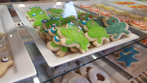 Bakery «Hollin Hall Pastry Shop», reviews and photos, 7920 Fort Hunt Rd, Alexandria, VA 22308, USA