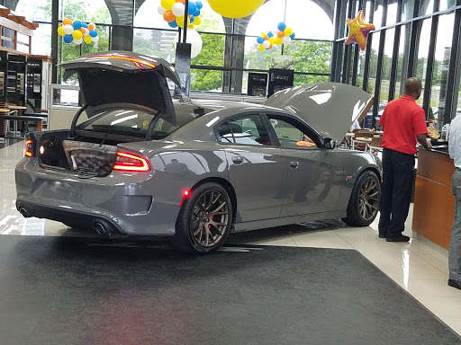 Car Dealer «Koons Tysons Chrysler Dodge Jeep Ram», reviews and photos, 2050 Chain Bridge Rd, Vienna, VA 22182, USA