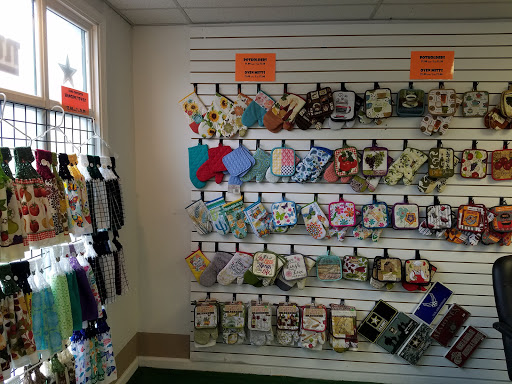 Flea Market «Pocono Bazaar Flea Market», reviews and photos, 1 Municipal Dr, East Stroudsburg, PA 18302, USA