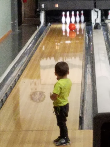 Bowling Alley «Town & Country Lanes», reviews and photos, 3500 River Rd N, Keizer, OR 97303, USA