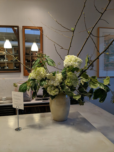 Wine Store «Oakland Yard Wine Shop», reviews and photos, 420 40th St, Oakland, CA 94609, USA