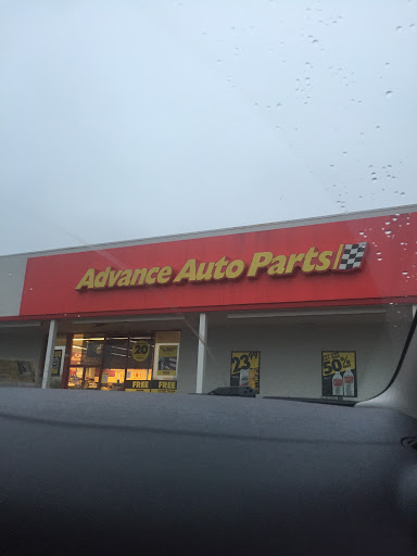 Auto Parts Store «Advance Auto Parts», reviews and photos, 2300 W Mercury Blvd, Hampton, VA 23666, USA