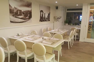 Restaurant Taormina image