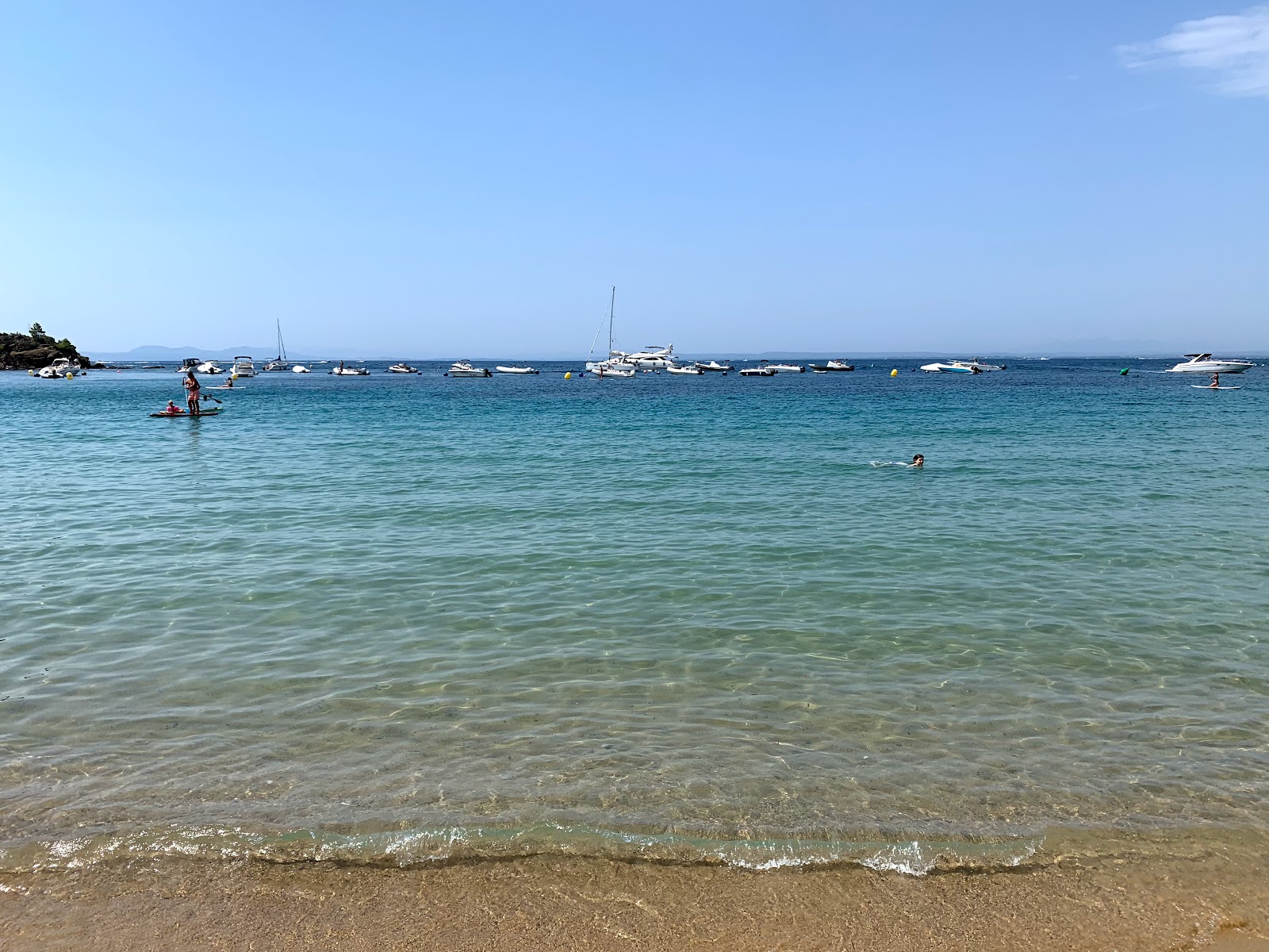 Foto di Spiaggia di Almadrava con baia spaziosa