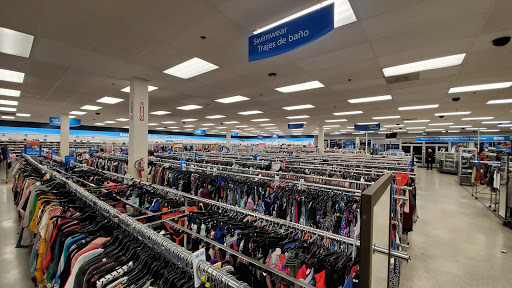 Clothing Store «Ross Dress for Less», reviews and photos, 20519 S Dixie Hwy, Cutler Bay, FL 33189, USA