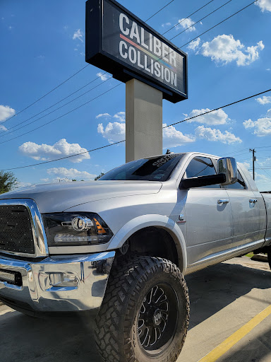 Auto Body Shop «Caliber Collision», reviews and photos, 1437 TX-46, New Braunfels, TX 78130, USA