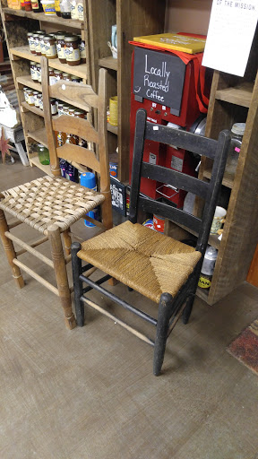 Grocery Store «Troutt Old Time General Store And Market», reviews and photos, 433 N 4th St, Paducah, KY 42001, USA