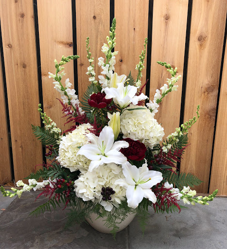 Florist «Cape Winds Florist», reviews and photos, 860 Broadway, Cape May, NJ 08204, USA