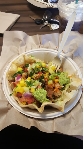 Mexican Restaurant «QDOBA Mexican Eats», reviews and photos, 142 Park City Center #100, Lancaster, PA 17601, USA