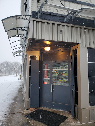 Liquor Store «Pasadena Liquor Store», reviews and photos, 13821 Woodward Ave, Highland Park, MI 48203, USA