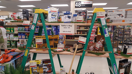 Hardware Store «Westlake Ace Hardware», reviews and photos, 4049 Somerset Dr, Prairie Village, KS 66208, USA