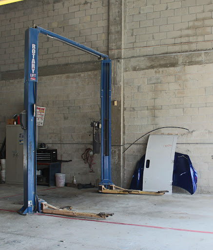 Auto Body Shop «Perfection Paint & Body Shop», reviews and photos, 6900 Coral Way, Miami, FL 33155, USA