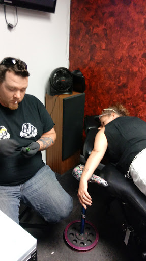 Tattoo Shop «Devine Line Tattoos», reviews and photos, 285 W Shirley Ave, Warrenton, VA 20186, USA