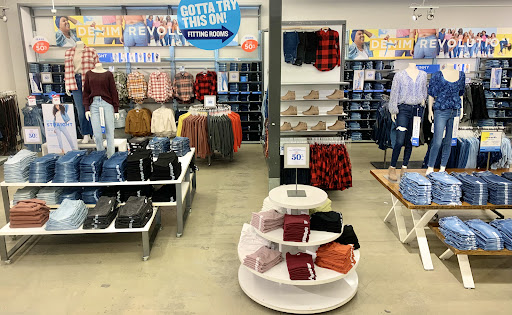 Clothing Store «Old Navy», reviews and photos, 90 Pleasant Valley St, Methuen, MA 01844, USA