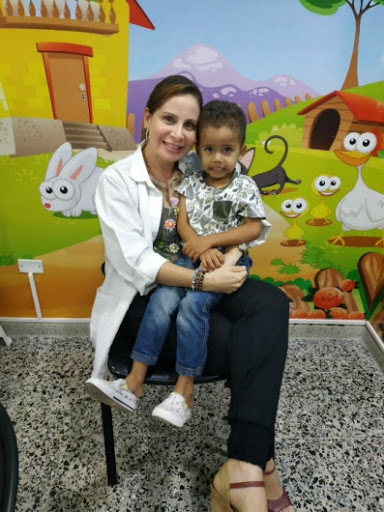 Dra. Joheni Palomino Garces, Pediatra