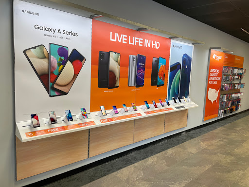 Electronics Repair Shop «Boost Mobile By Smile Wireless 2», reviews and photos, 5442 Central Florida Pkwy, Orlando, FL 32821, USA