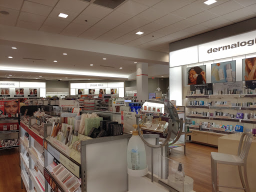 Hair Salon «Ulta Beauty», reviews and photos, 9635 Skokie Blvd, Skokie, IL 60077, USA