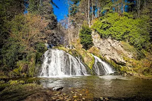 Dess Waterfall image
