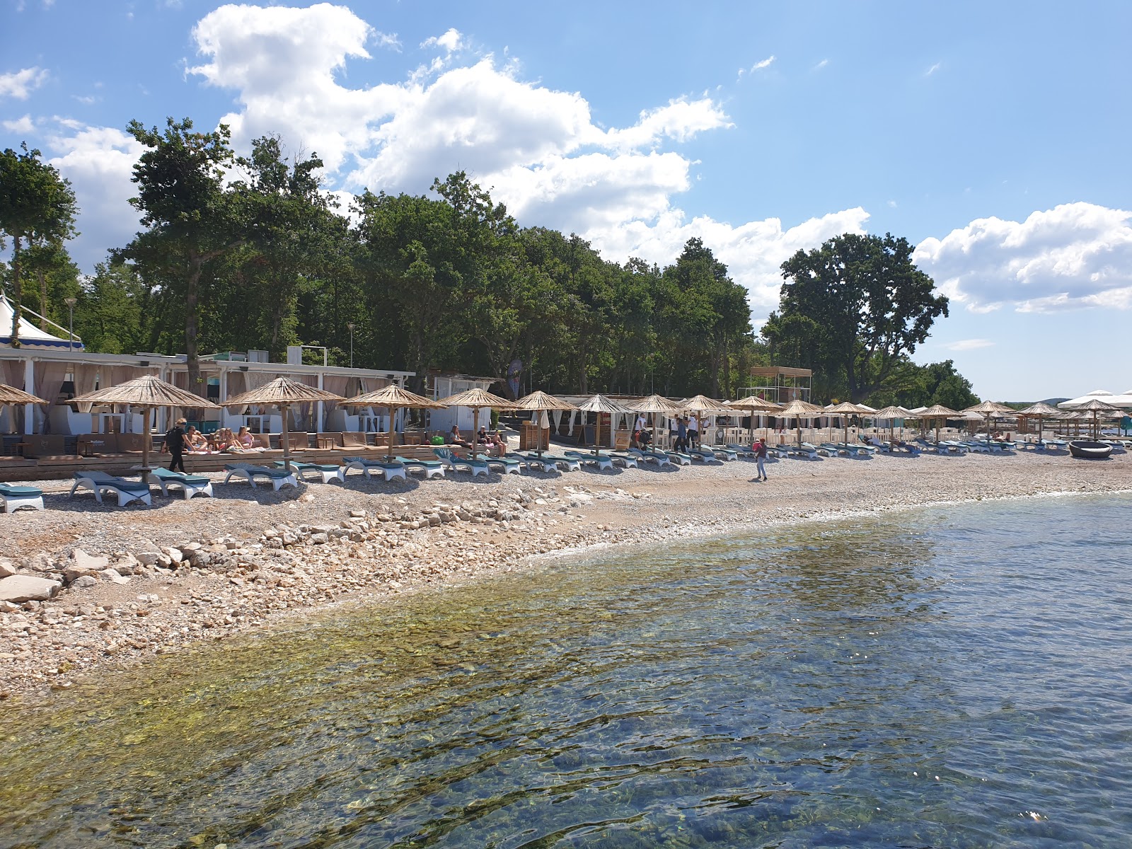 Photo de Plage Polidor - bon endroit convivial pour les animaux de compagnie pour les vacances