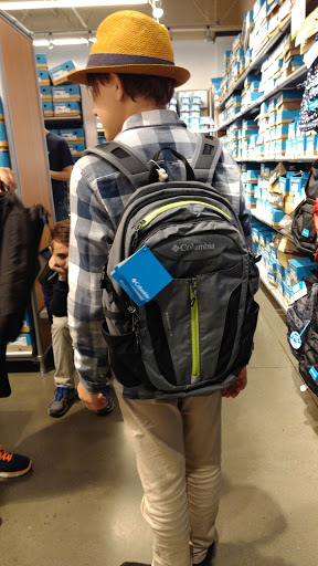 Sportswear Store «Columbia Sportswear Outlet Store», reviews and photos, 3170 Livermore Outlets Dr #420, Livermore, CA 94551, USA