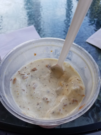 Ice Cream Shop «Quakes Ice Creamery», reviews and photos, 1922 Bienville Blvd, Ocean Springs, MS 39564, USA