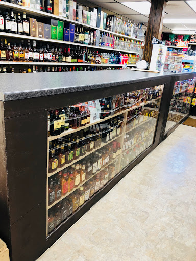 Liquor Store «Raman Party Store», reviews and photos, 394 Chicago Dr, Holland, MI 49423, USA
