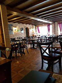 Atmosphère du Restaurant français Le Sacha à Férin - n°14