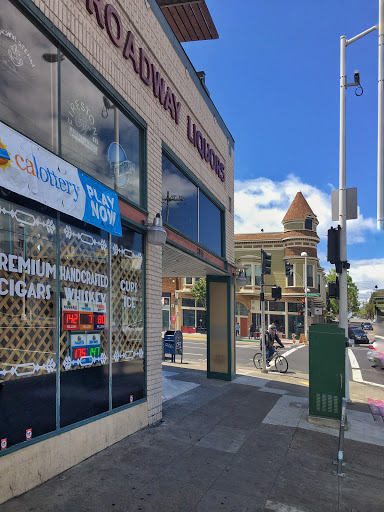 Broadway Liquors, 2860 Broadway, Oakland, CA 94611, USA, 