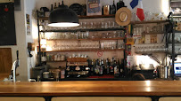 Atmosphère du Restaurant Le Bistrot Du Cours à Vinon-sur-Verdon - n°8