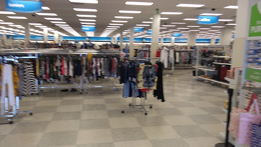 Clothing Store «Ross Dress for Less», reviews and photos, 1600 Benning Rd NE, Washington, DC 20002, USA