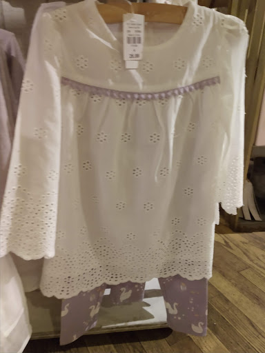 American Restaurant «Cracker Barrel Old Country Store», reviews and photos, 6941 Charlotte Pike, Nashville, TN 37209, USA