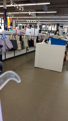 Office Supply Store «Staples», reviews and photos, 7560 Commons Blvd, Victor, NY 14564, USA