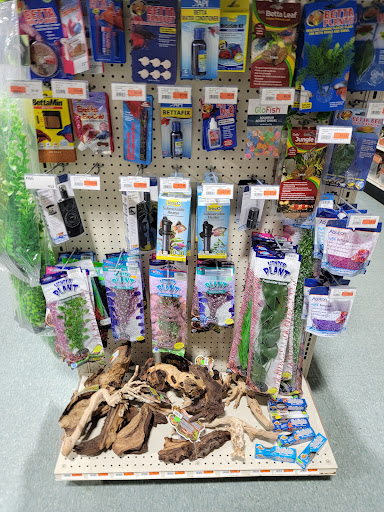 Pet Supply Store «Mini Pet Mart», reviews and photos, 1609 Virginia Ave, North Bend, OR 97459, USA