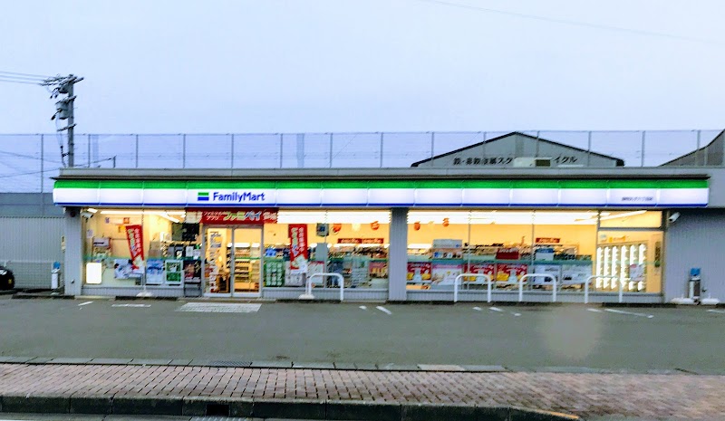 ファミリーマート 静岡丸子六丁目店 静岡県静岡市駿河区丸子 コンビニエンスストア コンビニ グルコミ
