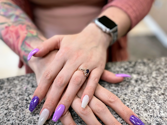 Tiffany’s Nails & Spa 10% Off For Students