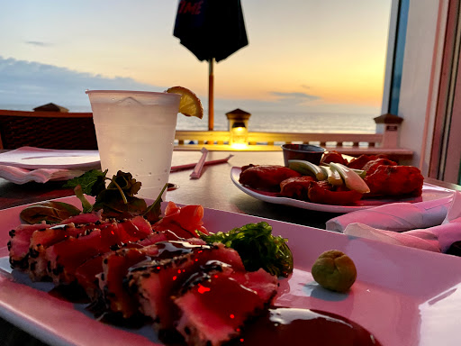 Seafood Restaurant «Gulfshore Grill and The Cottage Beach Bar», reviews and photos, 1250 Estero Blvd, Fort Myers Beach, FL 33931, USA