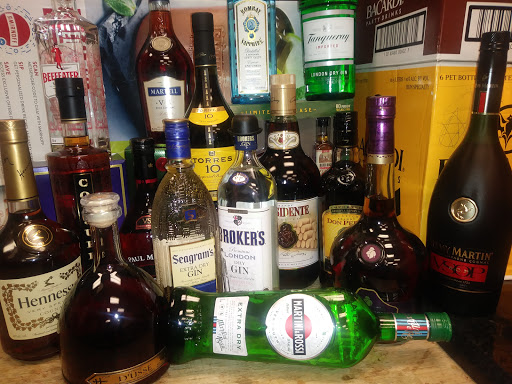 Liquor Store «Hill Town Liquor», reviews and photos, 3610 W Jefferson Blvd #200, Dallas, TX 75211, USA