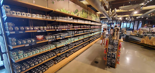 Sporting Goods Store «YETI Flagship», reviews and photos, 220 S Congress Ave, Austin, TX 78704, USA