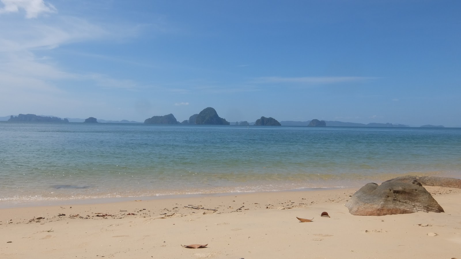 Photo of Silanto Beach with turquoise pure water surface