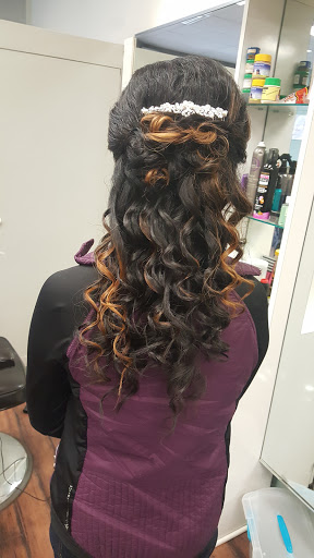 Beauty Salon «Park Salon», reviews and photos, 3240 Brookdale Dr N, Brooklyn Park, MN 55443, USA