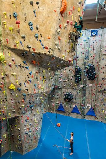 Rock Climbing Gym «The Cliffs at Valhalla», reviews and photos, 1 Commerce St, Valhalla, NY 10595, USA