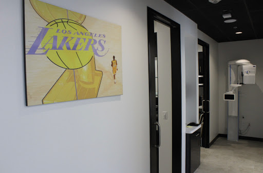 Playa District Dental: Erik Ligans, DDS Photo